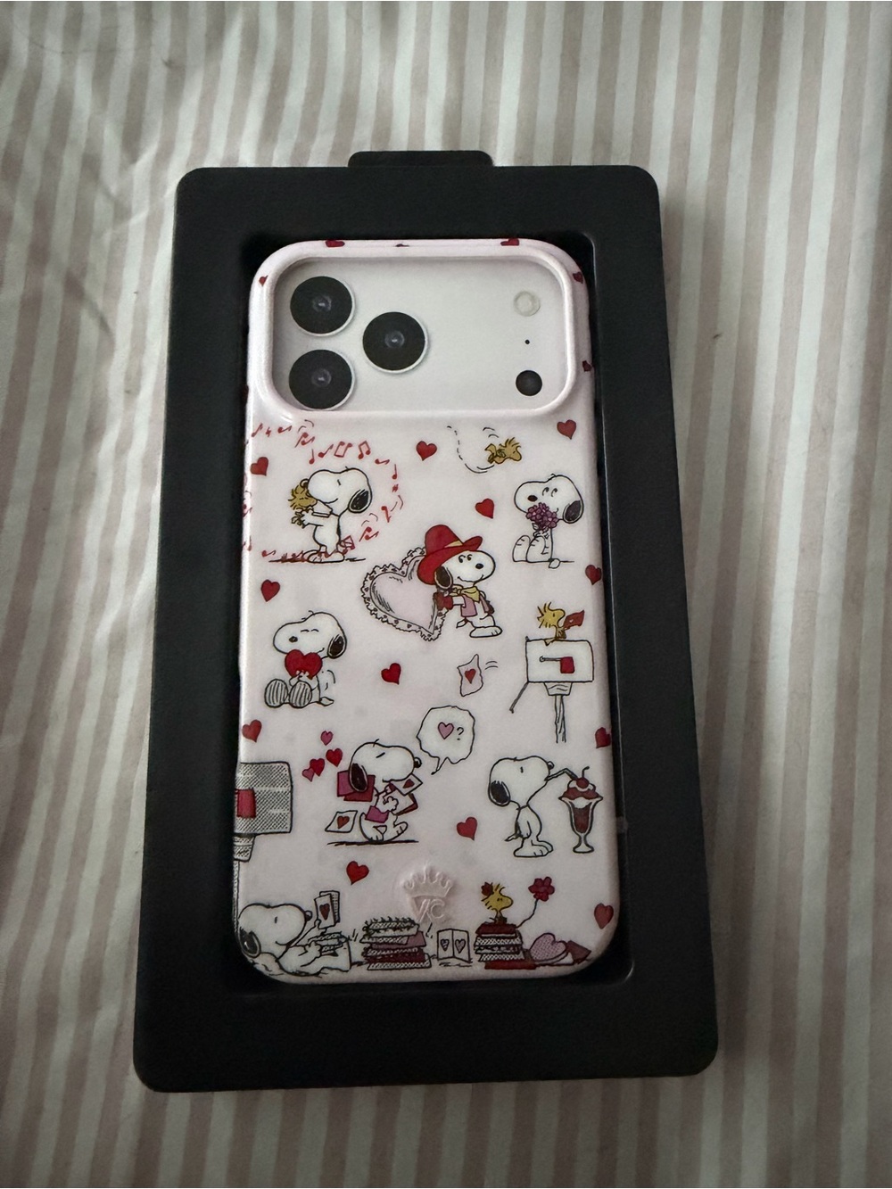 Velvet Caviar iPhone 17 pro max case (Snoopy Lovely Moods)